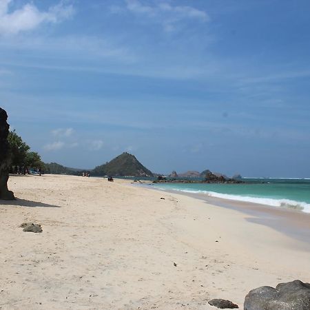 Tastura Beach Hotel Kuta  Esterno foto