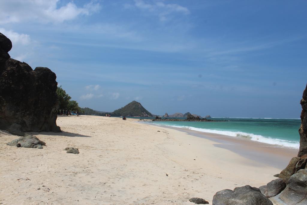 Tastura Beach Hotel Kuta  Esterno foto